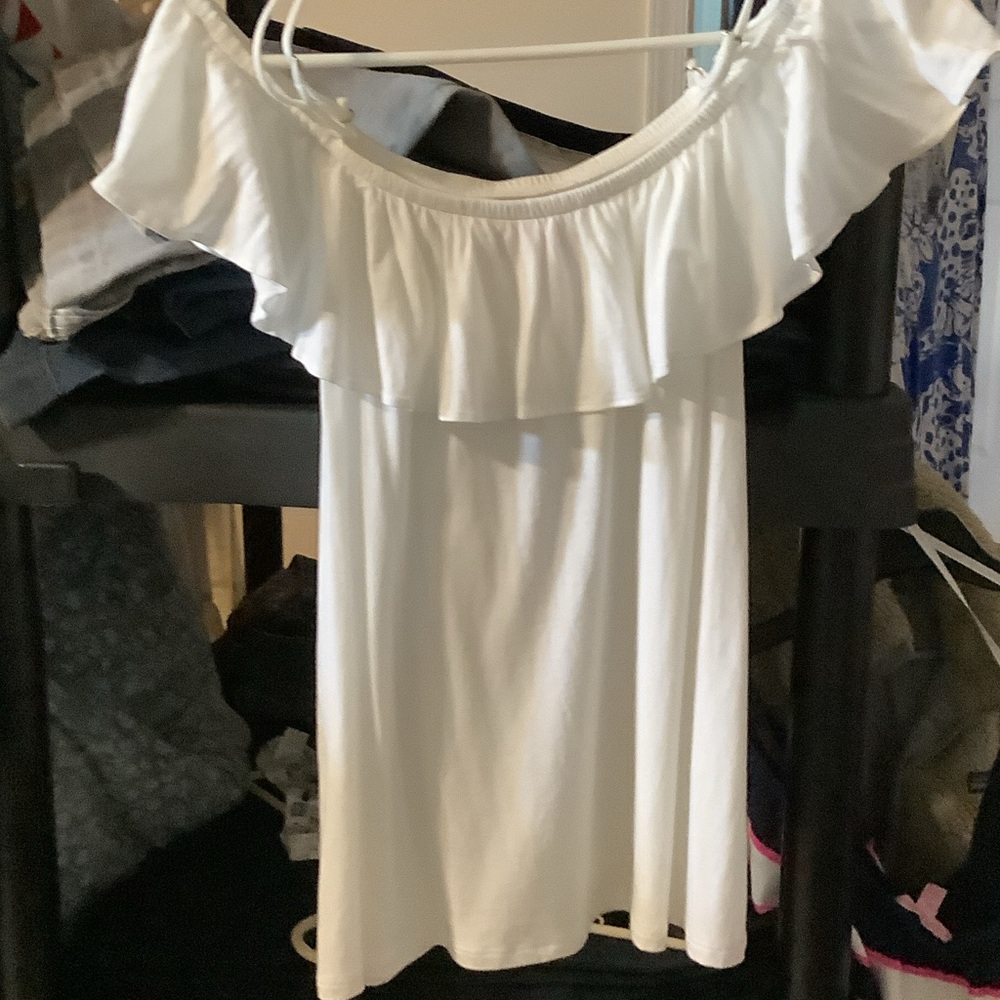 Lilly Pulitzer White‎ Top with Ruffle Detail